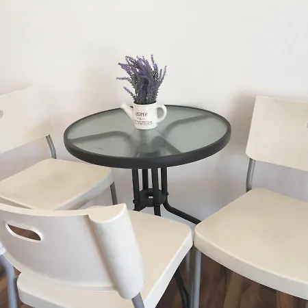 Vizparti Apartmanok Apartament *